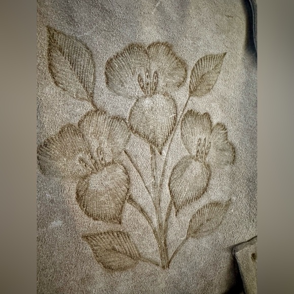 True Vintage 1960s Suede Embroidered Cape Poncho Floral - Picture 4 of 6